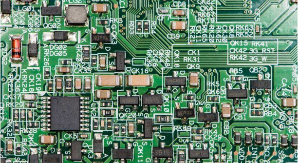 铝电解电容与钽电解电容的特性比较 铝电解电容与钽电解电容的特性比较