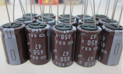 分析下黑金刚电容和红宝石电容哪种好？